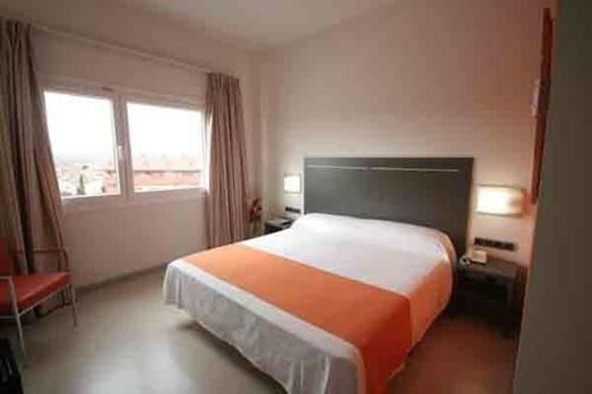 B&B Hotel Barcelona Rubí Zewnętrze zdjęcie